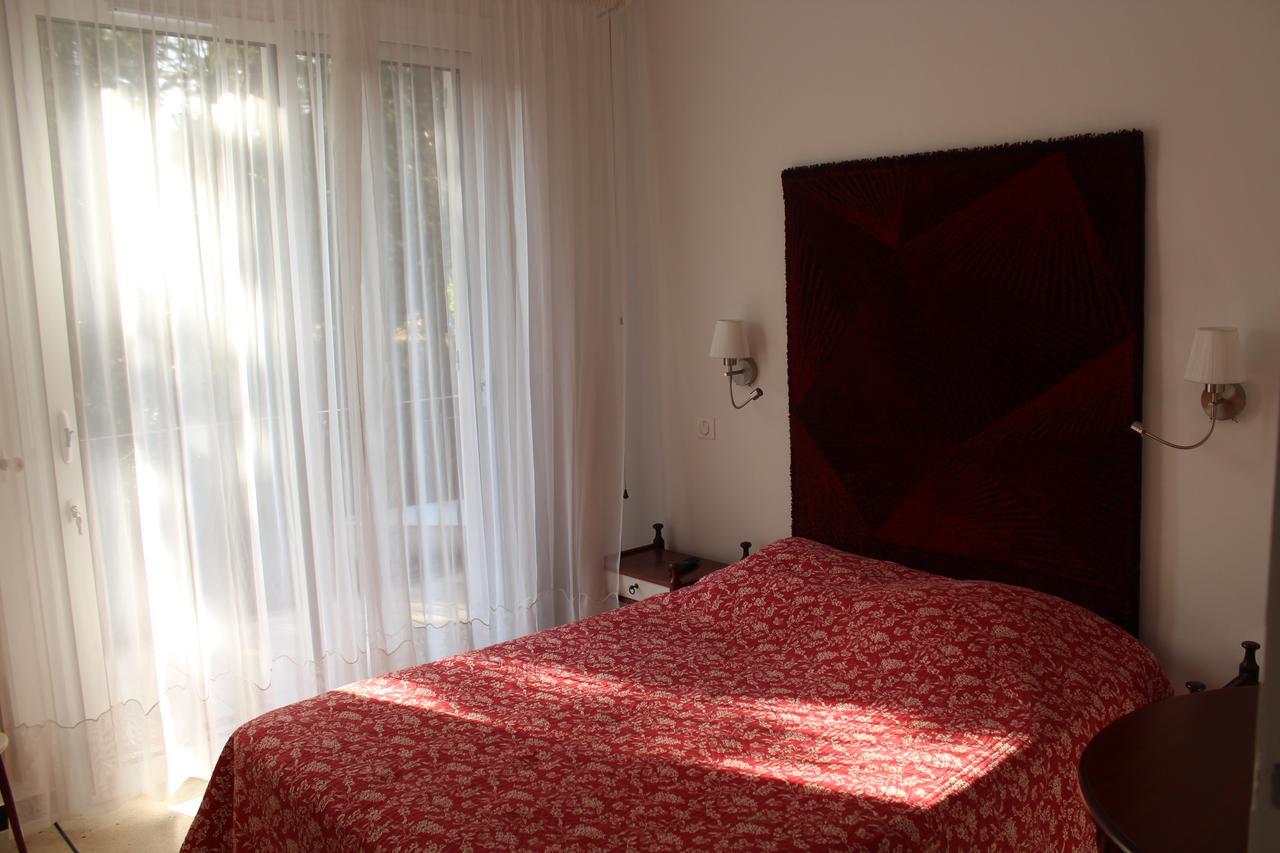 La Maison Blanche Bed & Breakfast Saint Aygulf Exterior photo